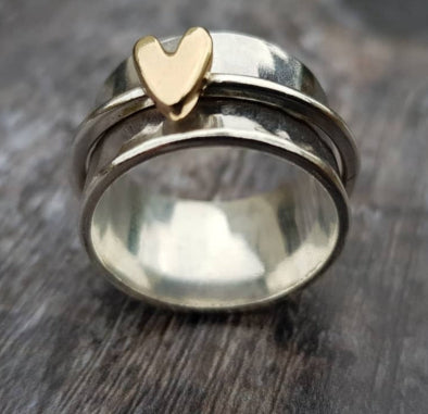 Twirling Heart Ring